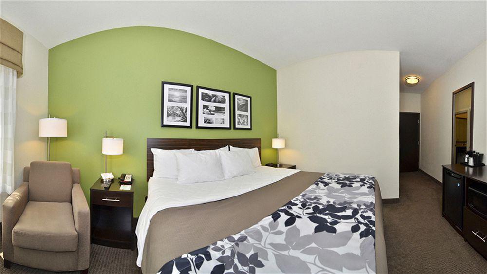 Sleep Inn & Suites Haysville Exterior photo